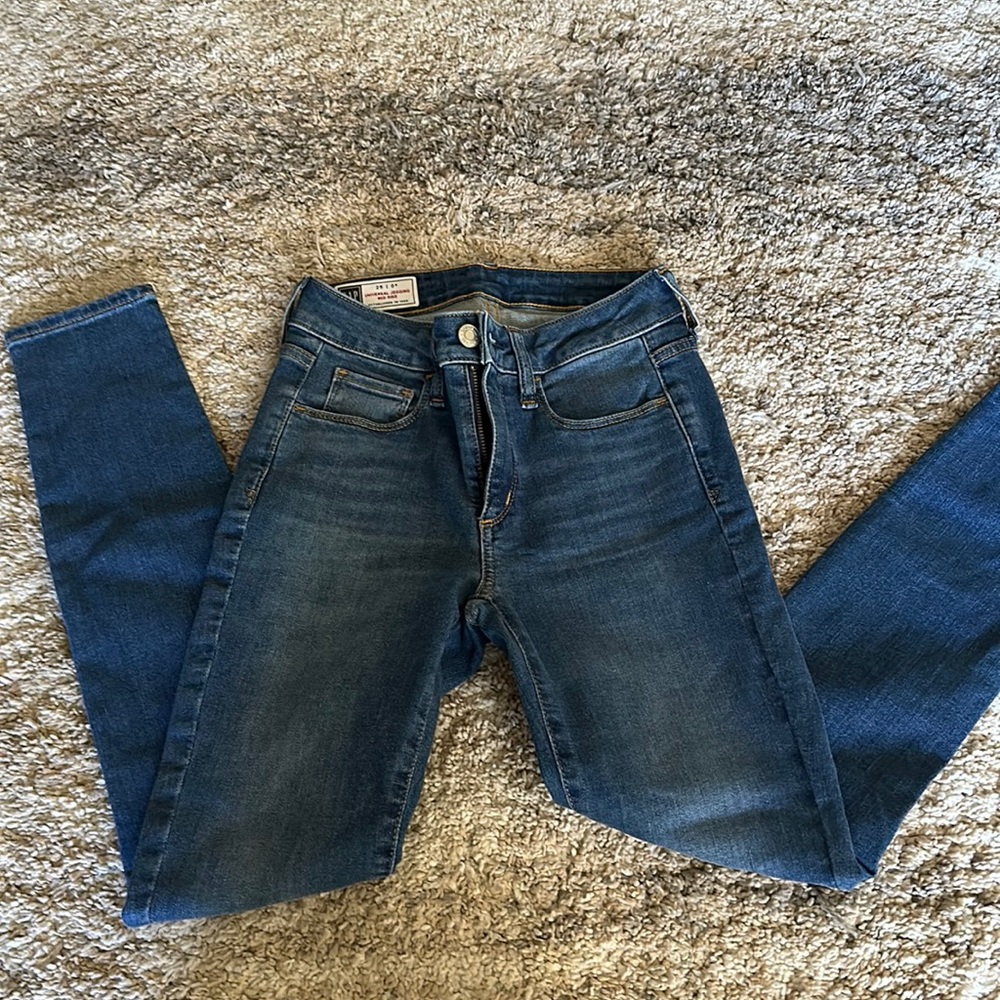 Gap Universal Jegging Mid Rise jeans